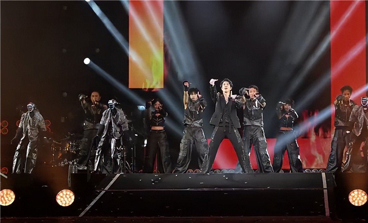 机器人为王力宏伴舞！马斯克赞叹“令人印象深刻”-i游戏 iyouxi.com.cn